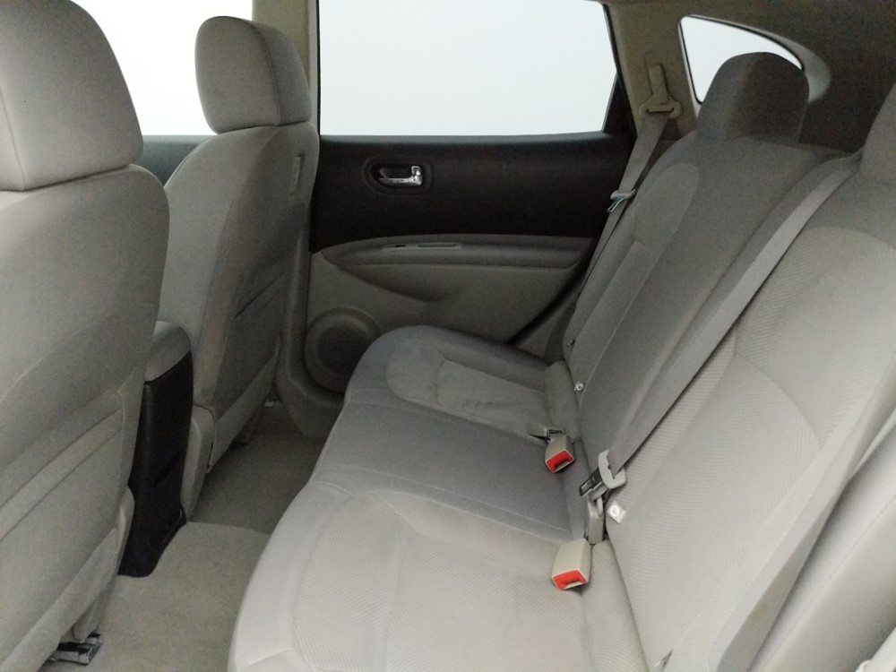 2013 Nissan Rogue - Driver Rear Seat