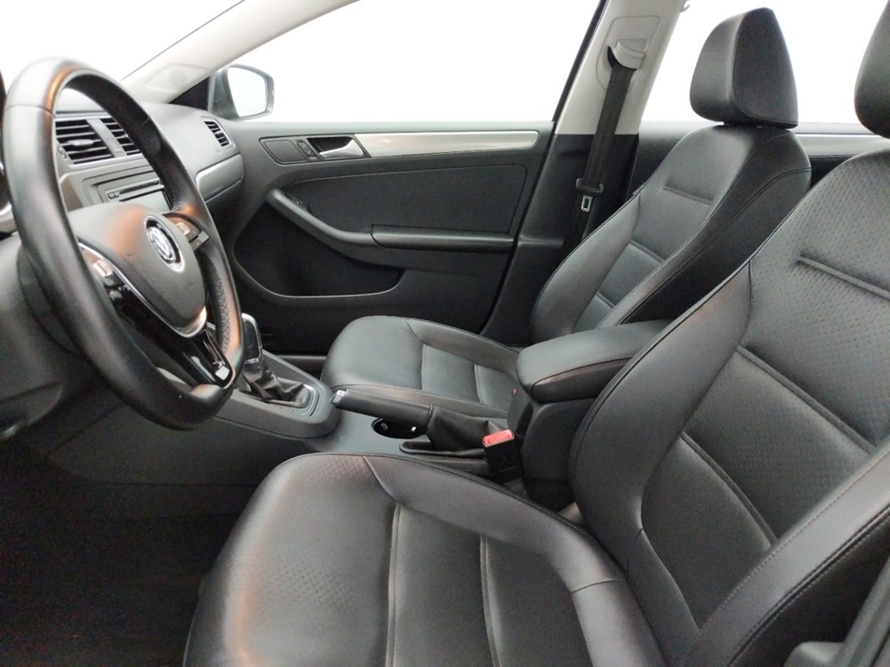 2015 Volkswagen Jetta - Driver Front Seat