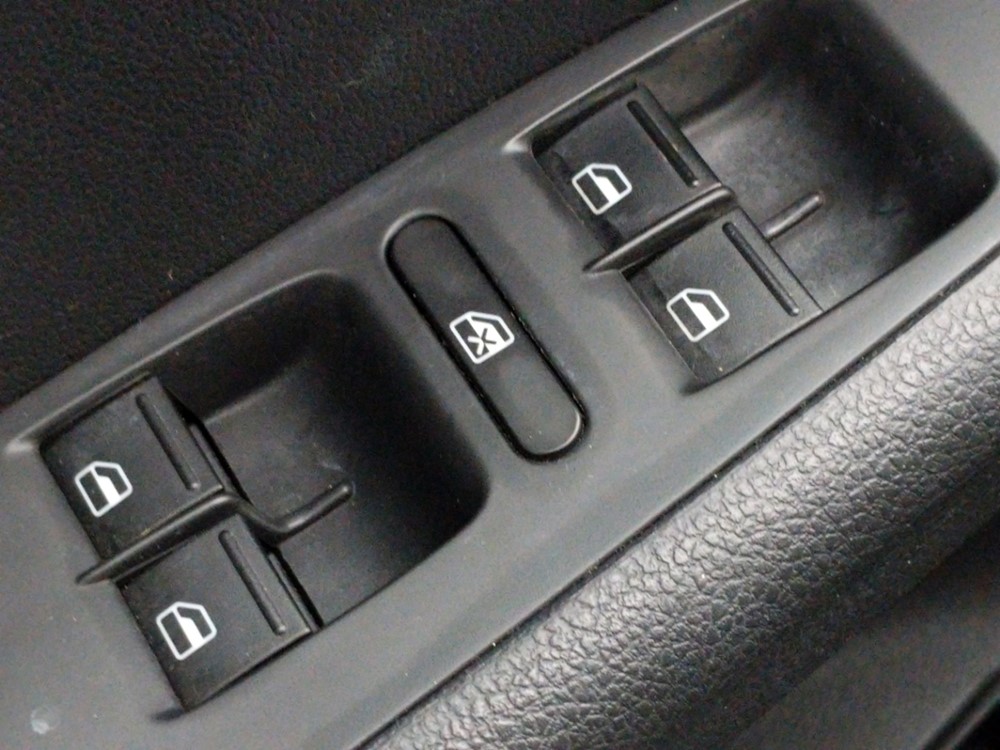 2016 Volkswagen Jetta - Driver Power Windows/Lock Control