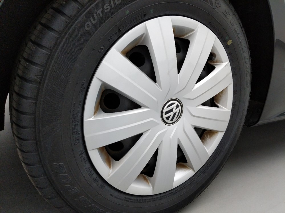 2016 Volkswagen Jetta - Wheel