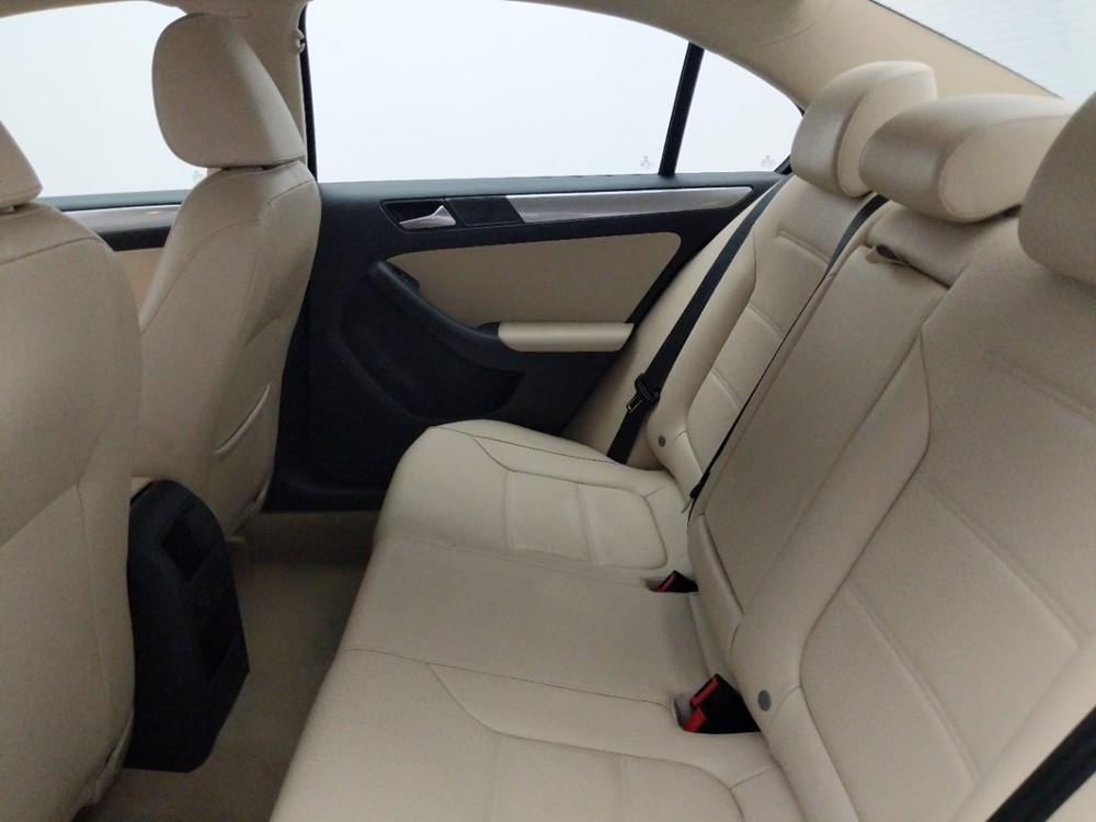 2015 Volkswagen Jetta - Driver Rear Seat