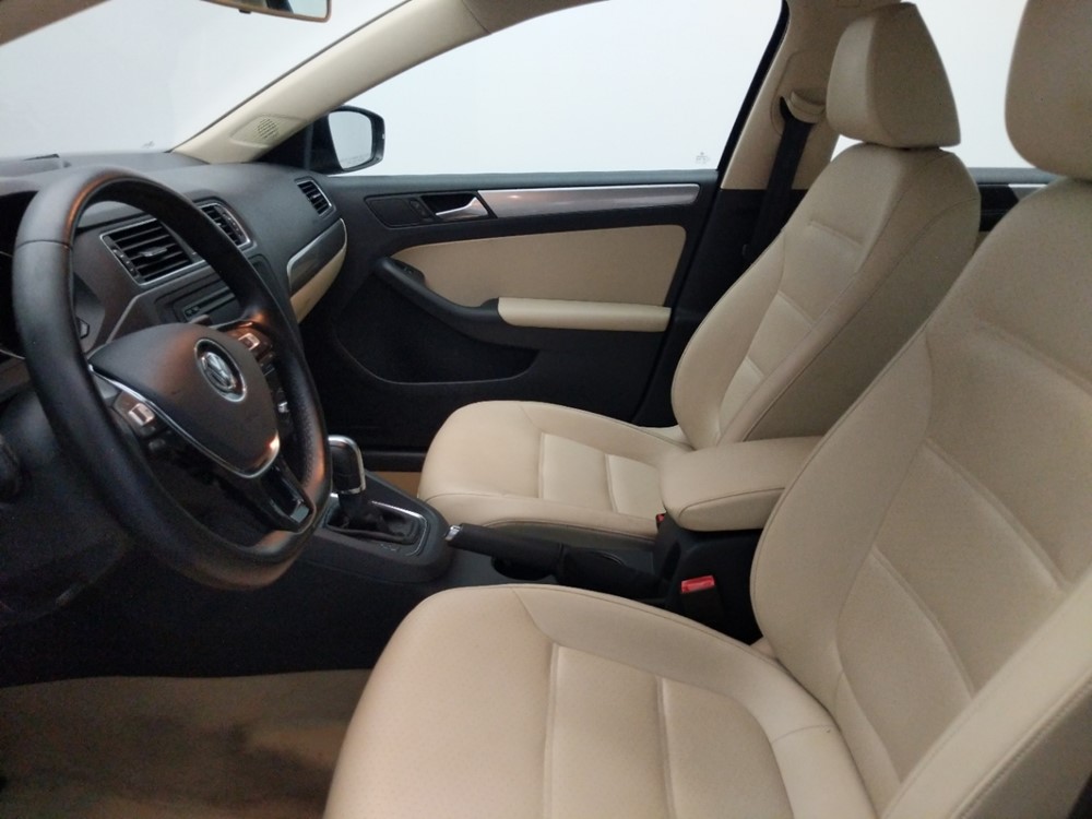 2015 Volkswagen Jetta - Driver Front Seat