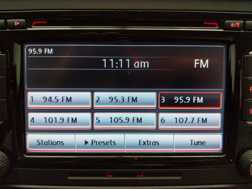 2015 Volkswagen Jetta - Stereo Package