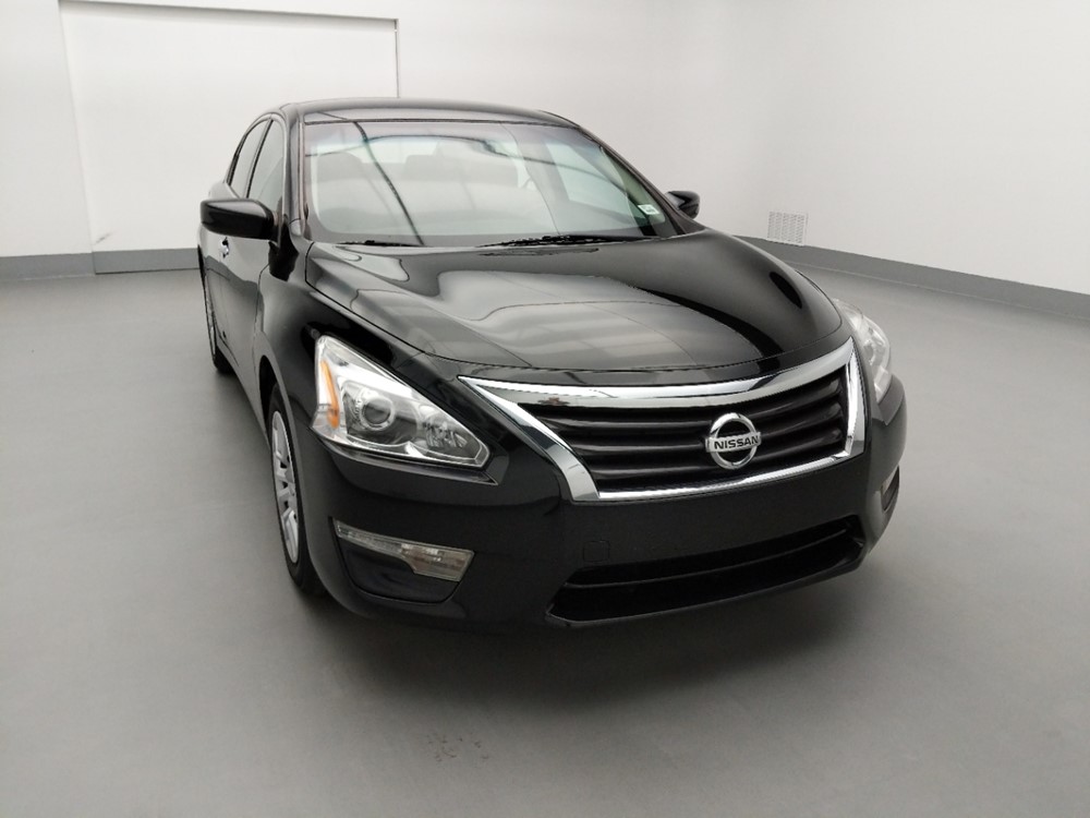 2015 Nissan Altima - Passenger Front Hood