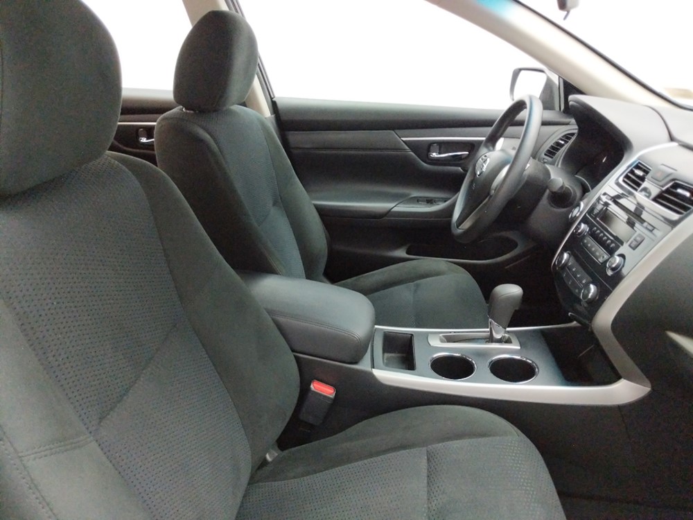 2015 Nissan Altima - Passenger Front Seat