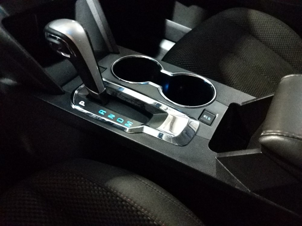 2015 Chevrolet Equinox - Center Console/Cup Holders