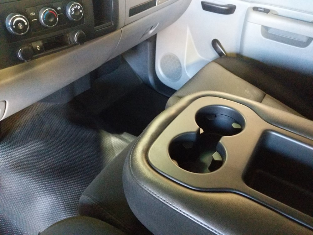 2011 Chevrolet Silverado 1500 - Center Console/Cup Holders