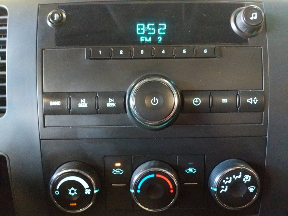 2011 Chevrolet Silverado 1500 - Stereo Package