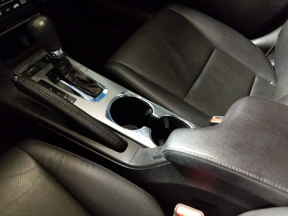 2015 Acura ILX - Center Console/Cup Holders