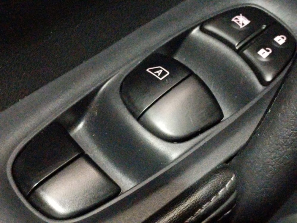 2018 Nissan Rogue - Driver Power Windows/Lock Control