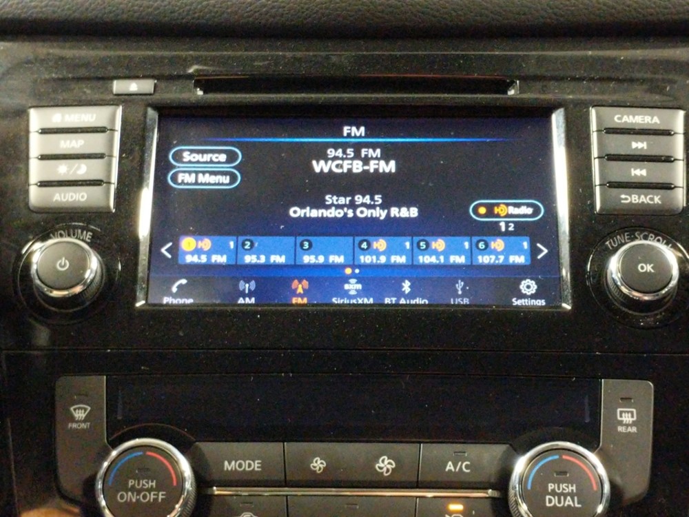 2018 Nissan Rogue - Stereo Package