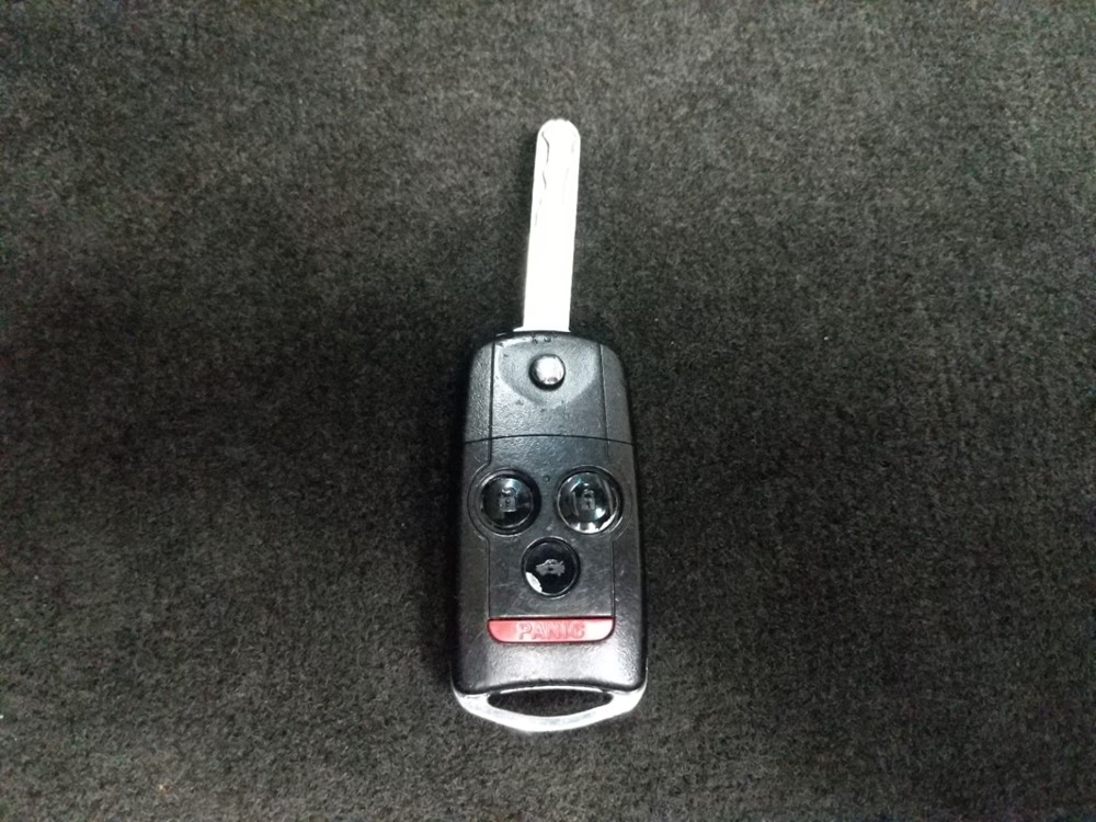 2012 Acura TL - Keys