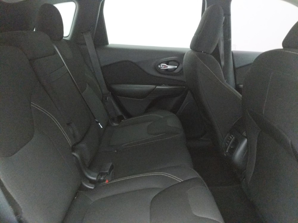 2015 Jeep Cherokee - Passenger Rear Seat