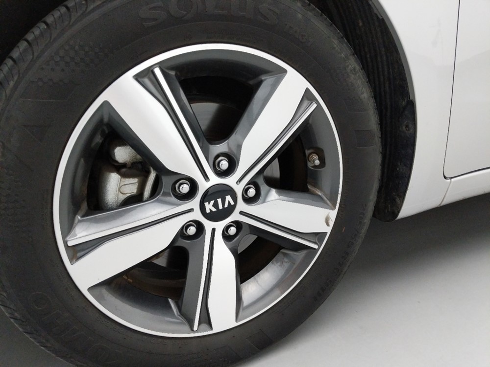 2018 Kia Forte - Wheel