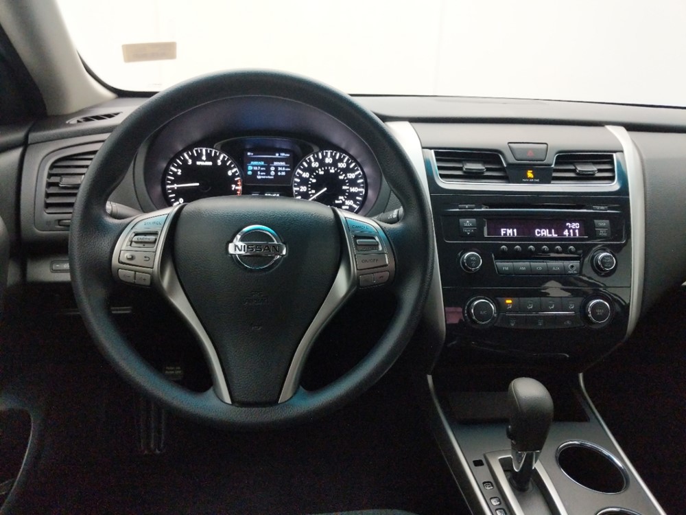 2015 Nissan Altima - Driver Dash