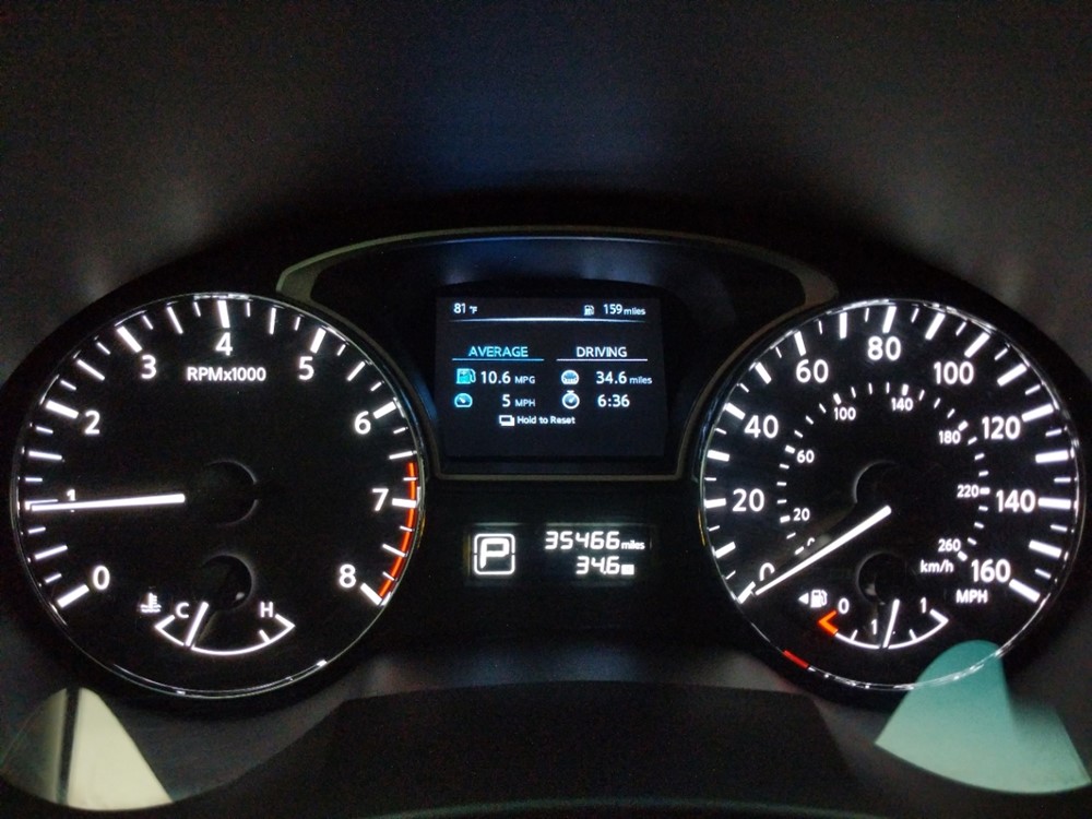 2015 Nissan Altima - Odometer Close Up
