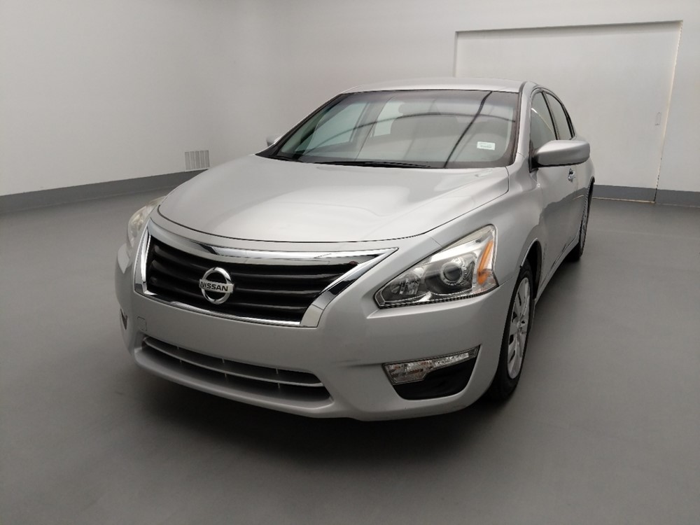 2015 Nissan Altima - Driver Front Hood