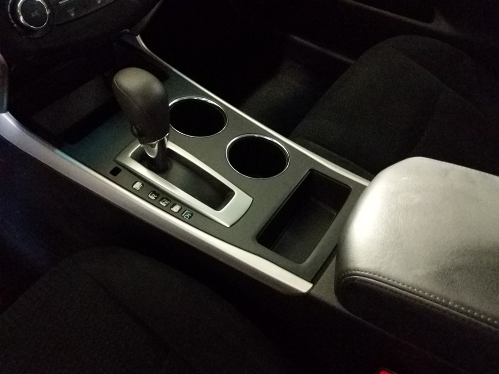2015 Nissan Altima - Center Console/Cup Holders