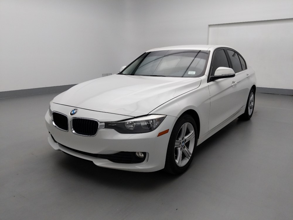 Used 2014 BMW 320i Driver Front Bumper