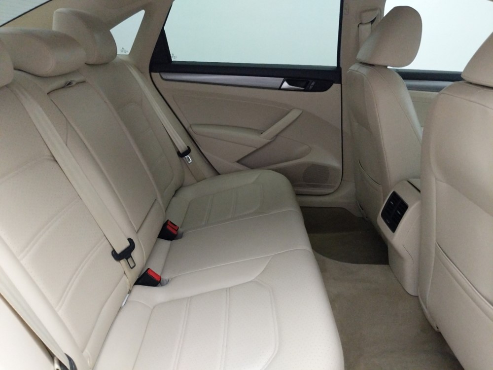 2014 Volkswagen Passat - Passenger Rear Seat