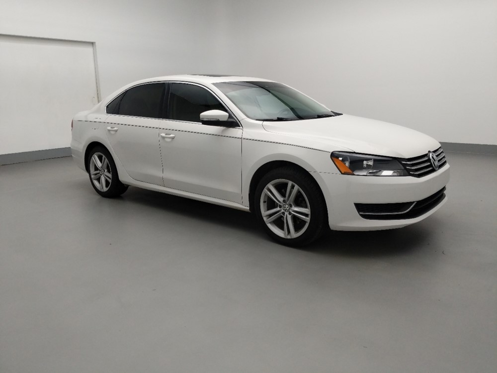 2014 Volkswagen Passat - Passenger Front Side
