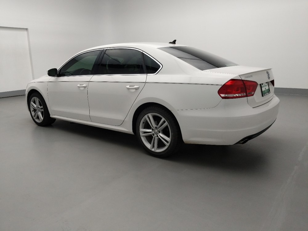 2014 Volkswagen Passat - Driver Rear Side