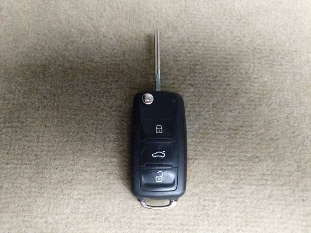 2014 Volkswagen Passat - Keys