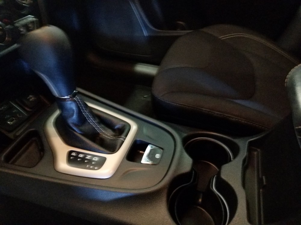 2015 Jeep Cherokee - Center Console/Cup Holders
