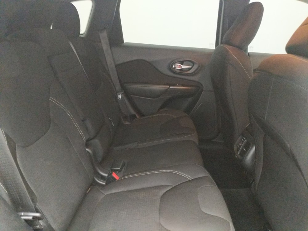 2015 Jeep Cherokee - Passenger Rear Seat