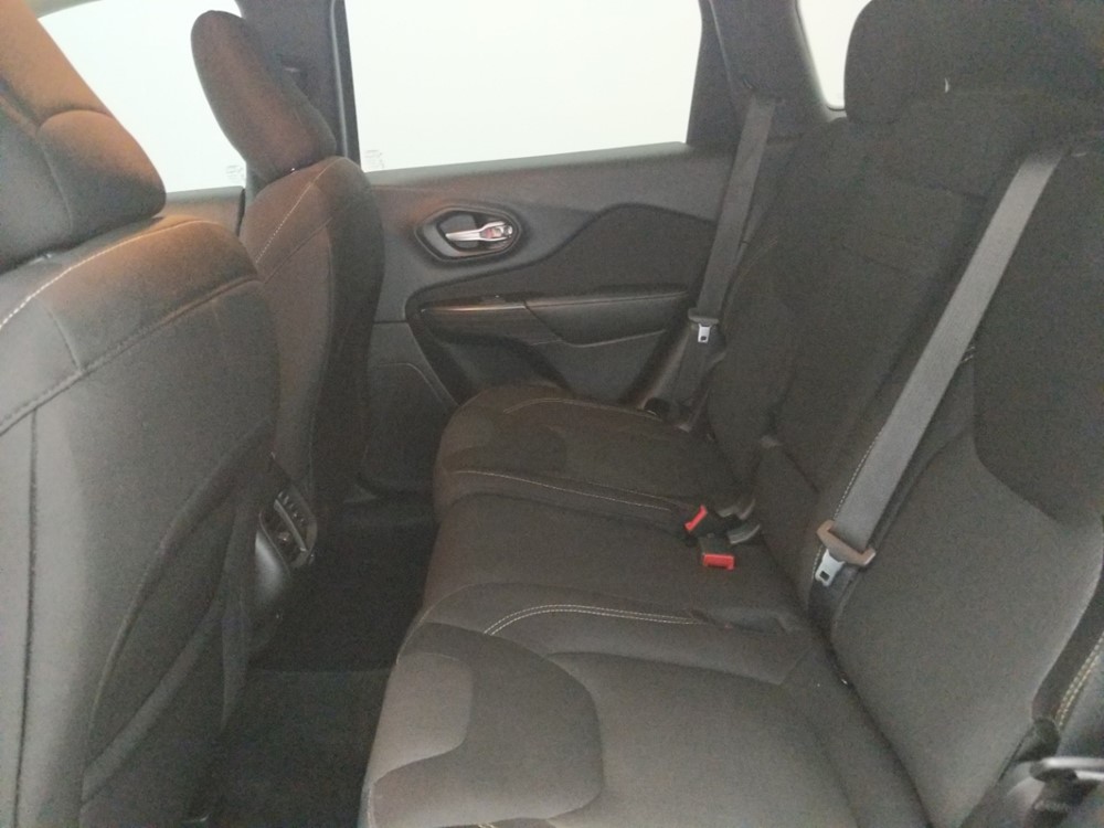 2015 Jeep Cherokee - Driver Rear Seat