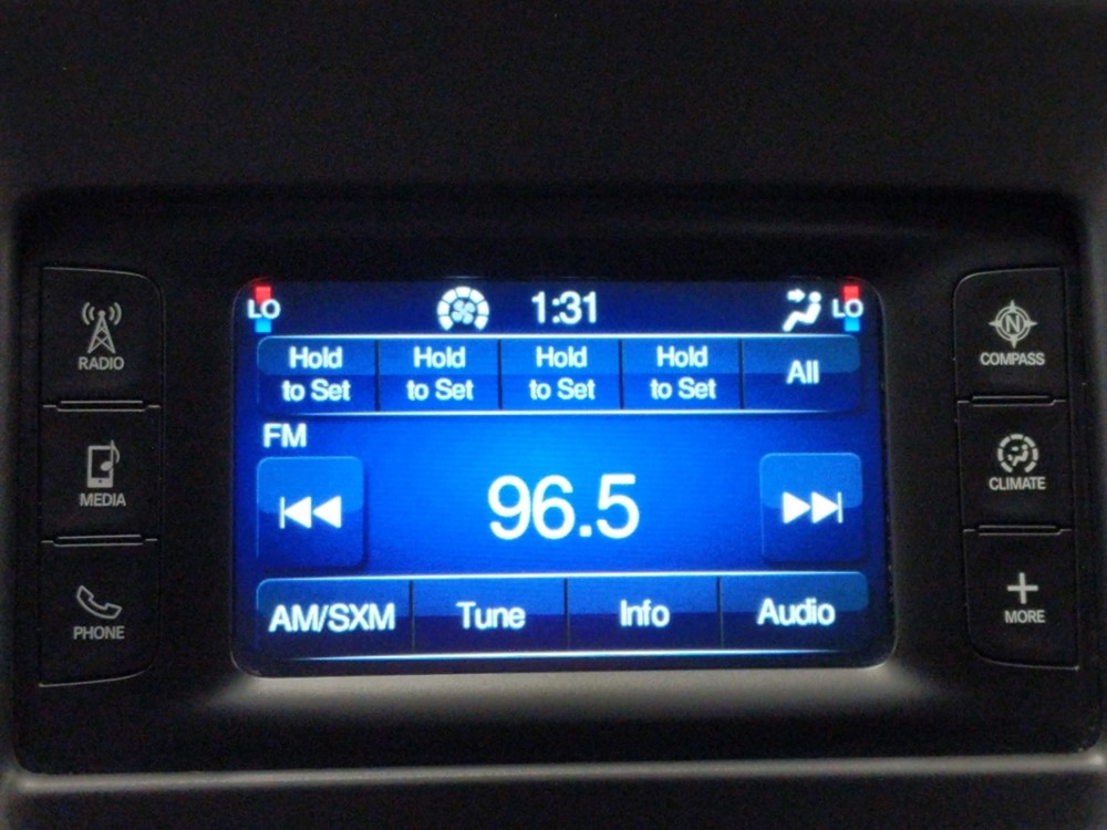 2015 Chrysler 200 - Stereo Package