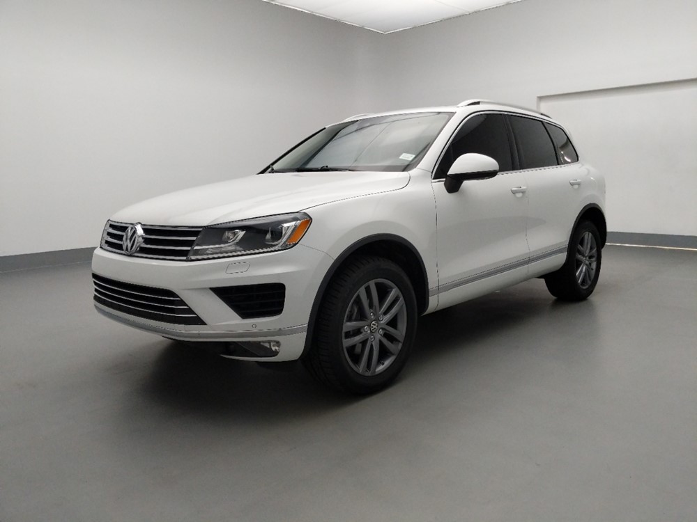 Used 2016 Volkswagen Touareg Driver Front Bumper