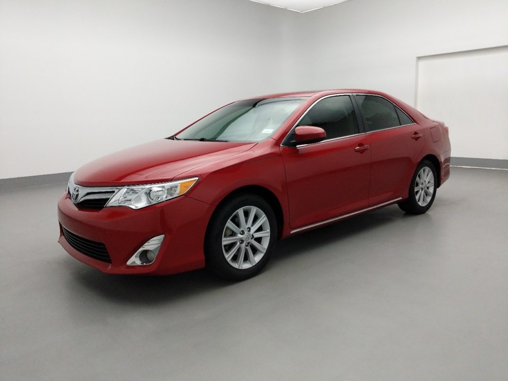 Used 2014 Toyota Camry Driver Front Bumper