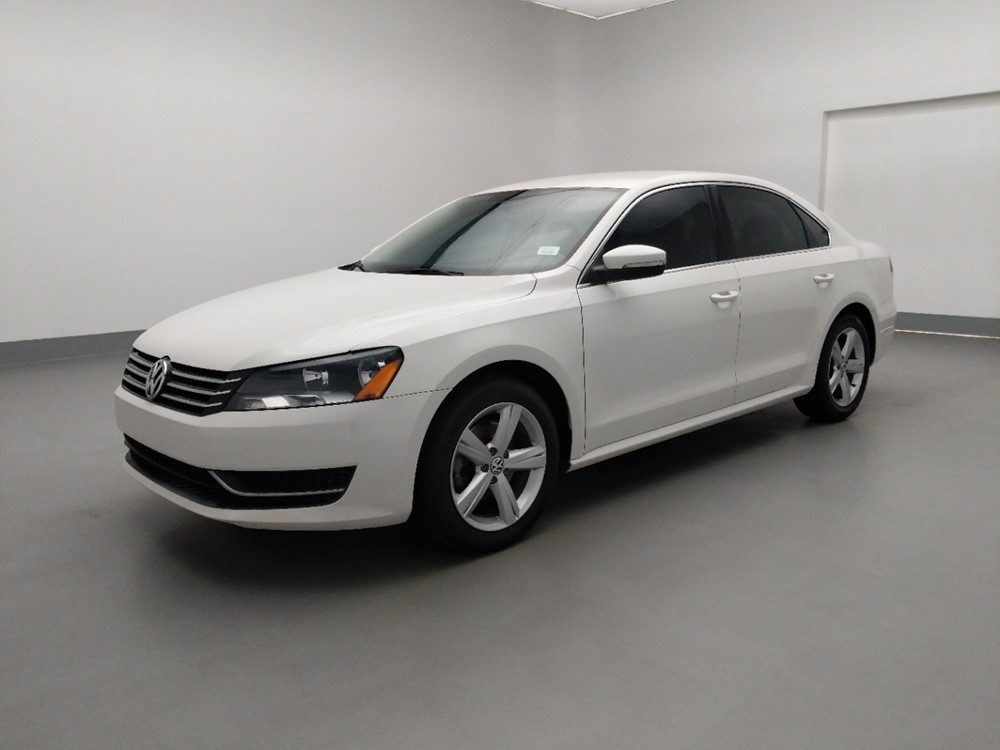 Used 2015 Volkswagen Passat Driver Front Bumper