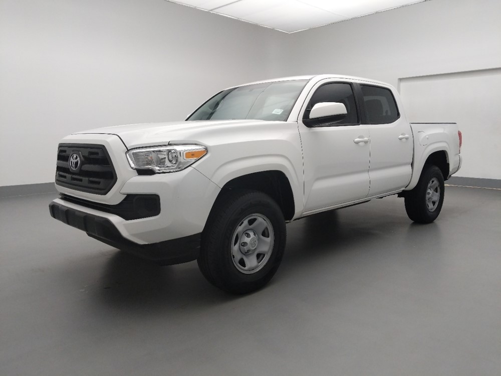 Used 2017 Toyota Tacoma Driver Front Bumper