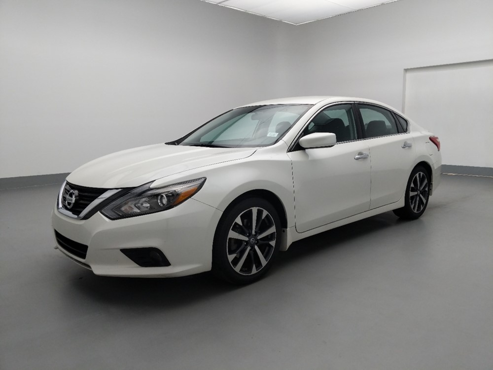 Used 2016 Nissan Altima Driver Front Bumper