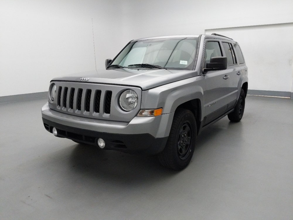 Used 2016 Jeep Patriot Driver Front Bumper