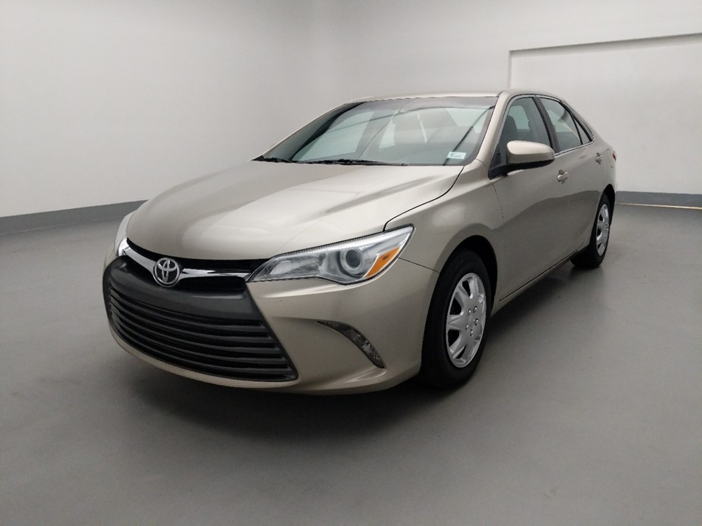 Used 2016 Toyota Camry Driver Front Bumper