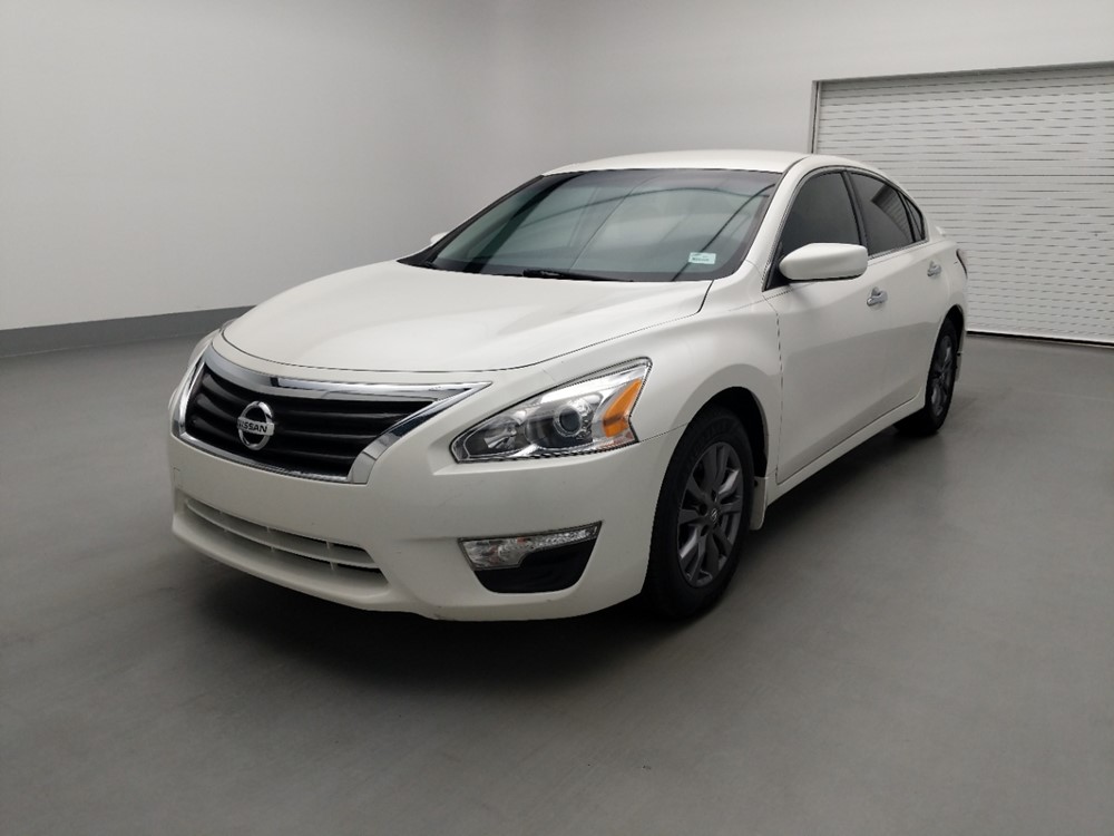 Used 2015 Nissan Altima Driver Front Bumper