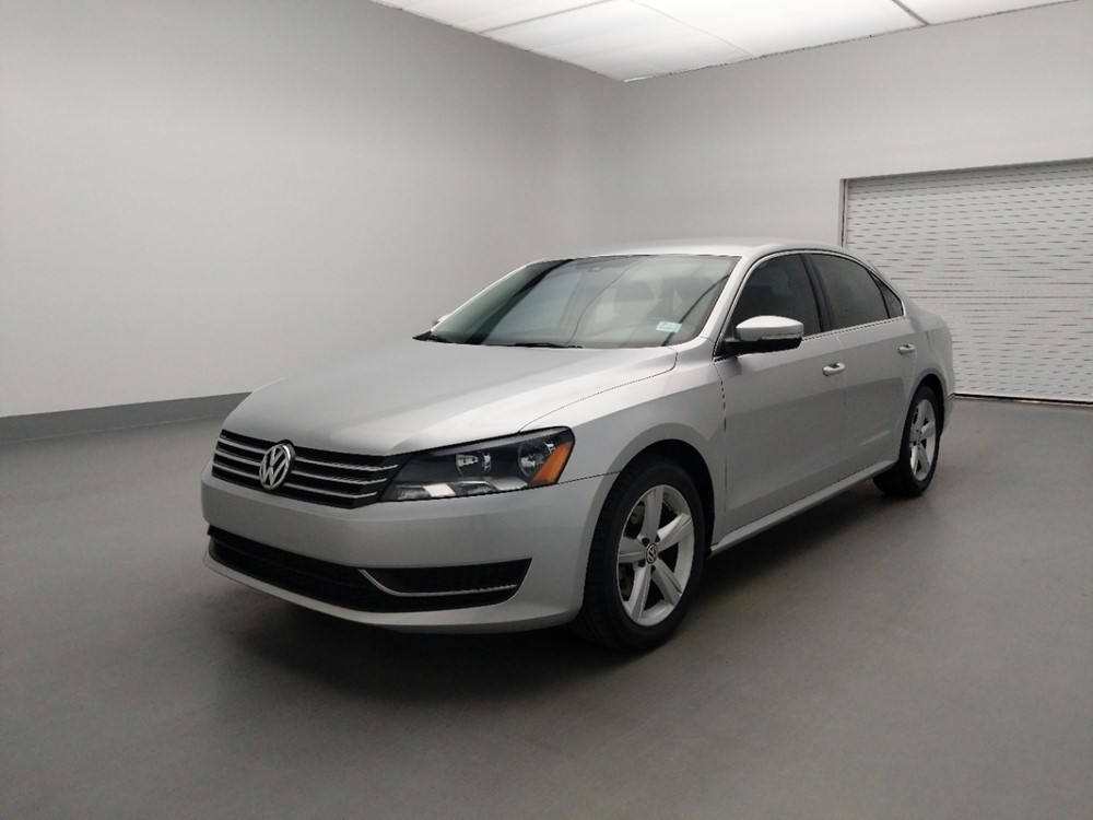 Used 2015 Volkswagen Passat Driver Front Bumper