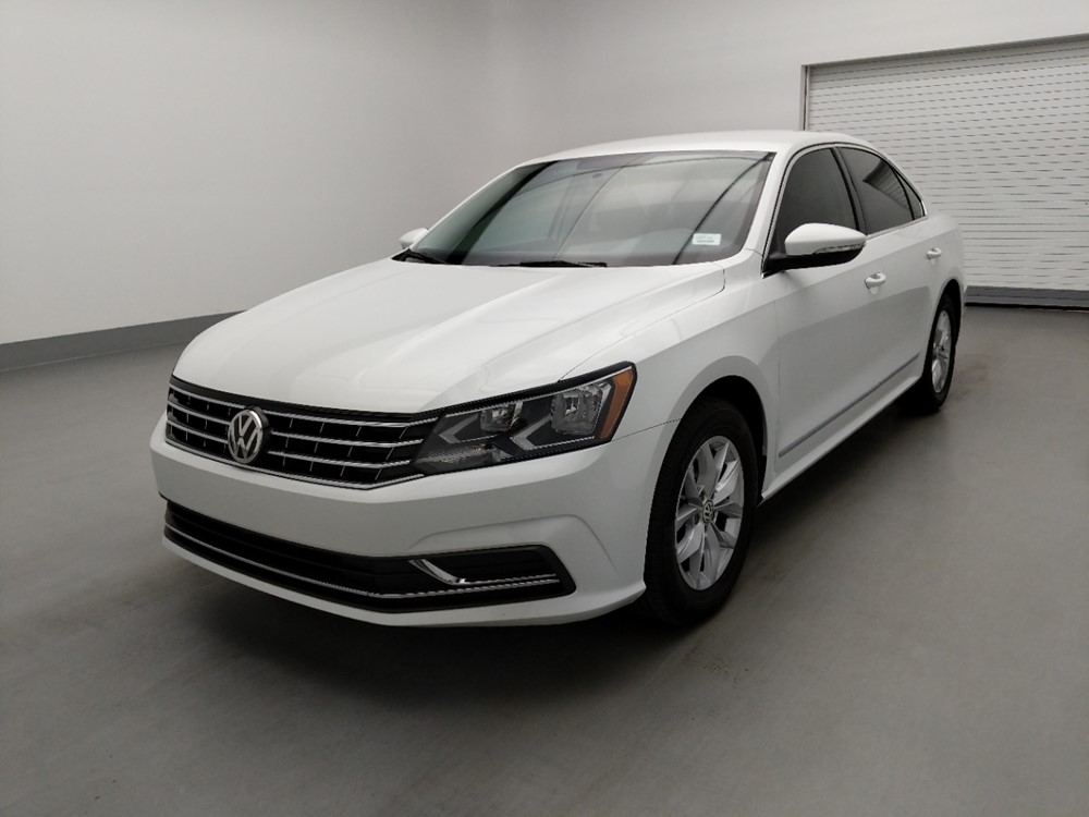 Used 2017 Volkswagen Passat Driver Front Bumper