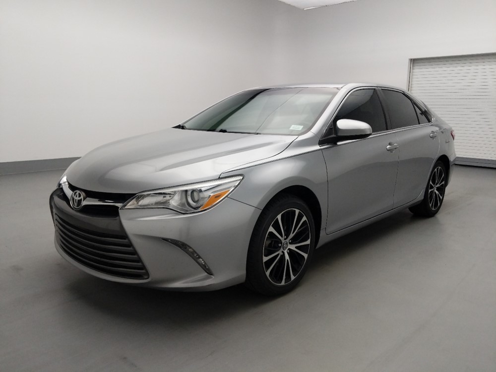 Used 2015 Toyota Camry Driver Front Bumper