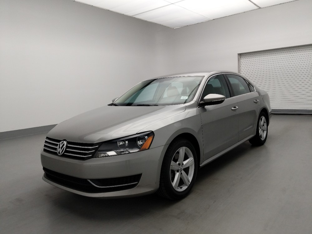 Used 2012 Volkswagen Passat Driver Front Bumper