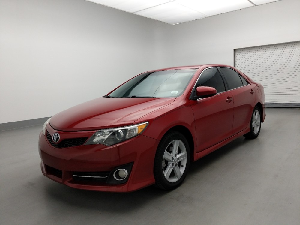 Used 2013 Toyota Camry Driver Front Bumper