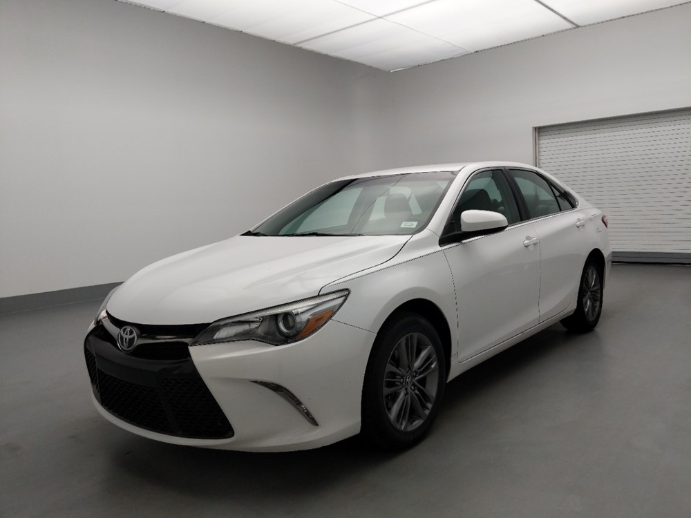 Used 2016 Toyota Camry Driver Front Bumper