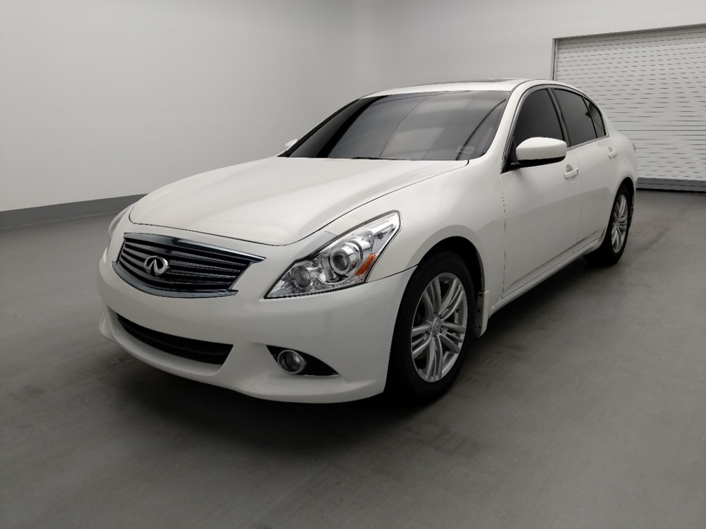 Used 2013 INFINITI G37 Driver Front Bumper