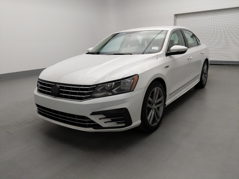 Used 2017 Volkswagen Passat Driver Front Bumper