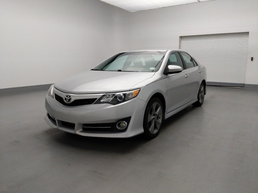 Used 2014 Toyota Camry Driver Front Bumper