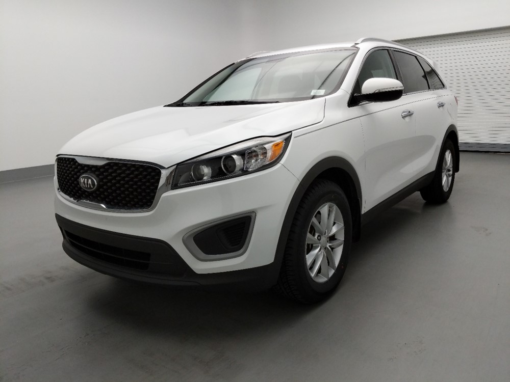 Used 2017 Kia Sorento Driver Front Bumper