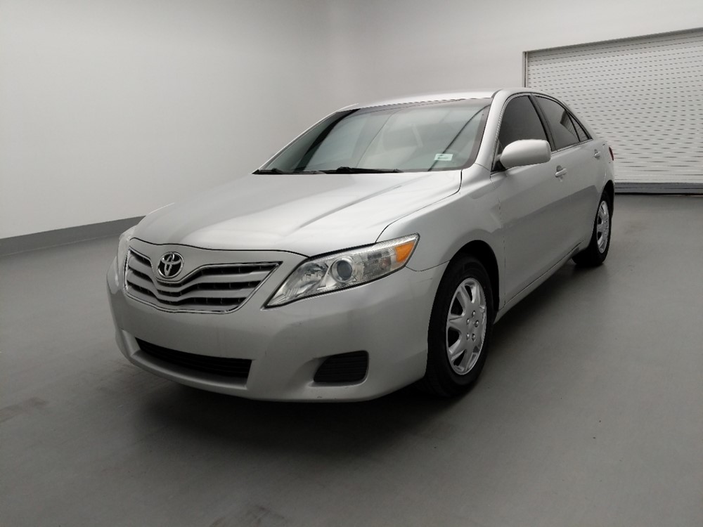 Used 2011 Toyota Camry Driver Front Bumper